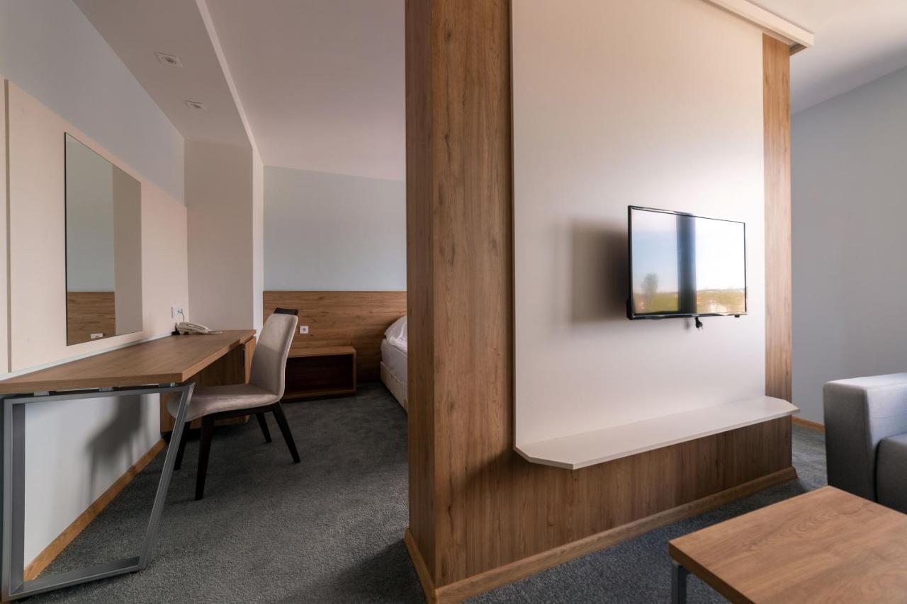 חאסקובו Hotel Verticalplus מראה חיצוני תמונה