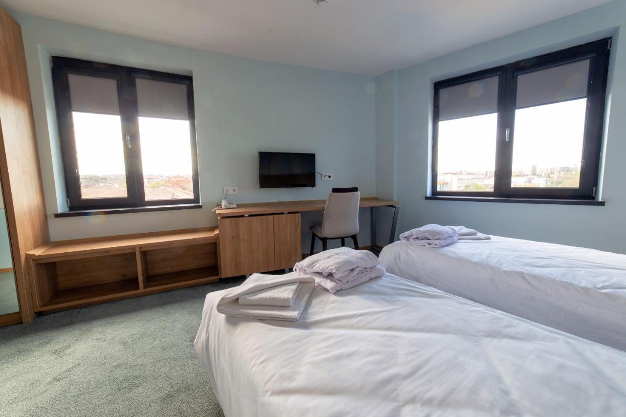 חאסקובו Hotel Verticalplus מראה חיצוני תמונה